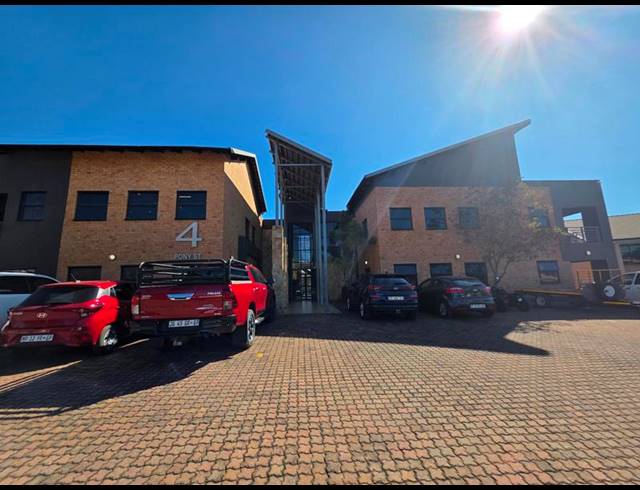 BUSINESS PROPERTY TO RENT IN TYGER VALLEY